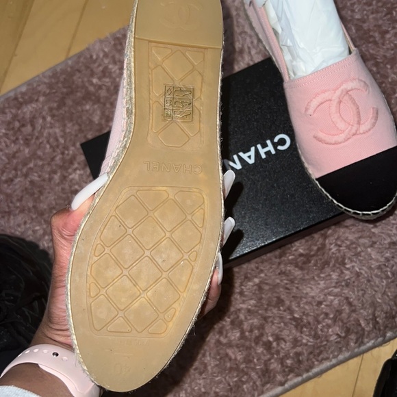 Chanel New never warn!! - Picture 4 of 5